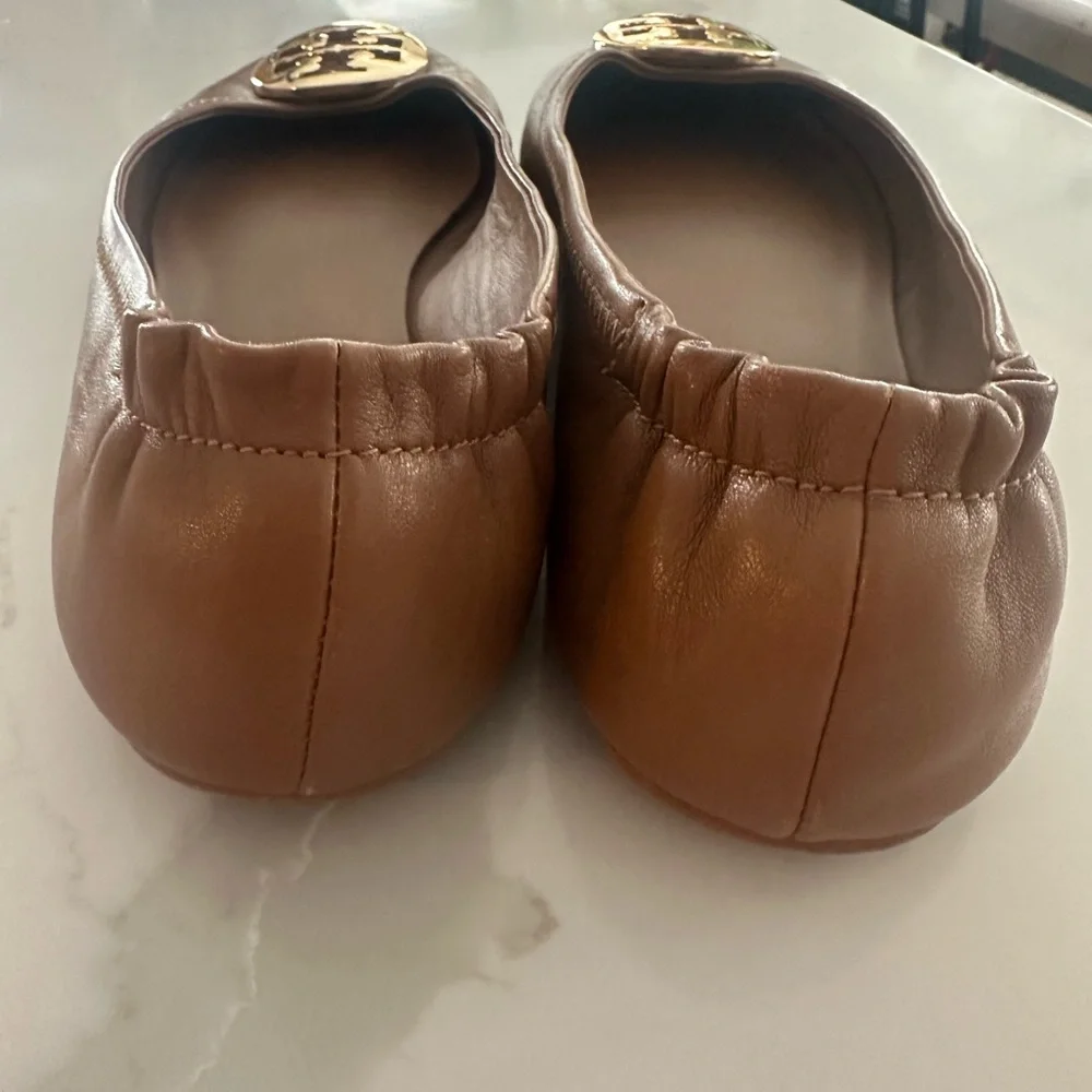 Tory Burch Women's Brown Flats with Gold Logo - Picture 3 of 4
